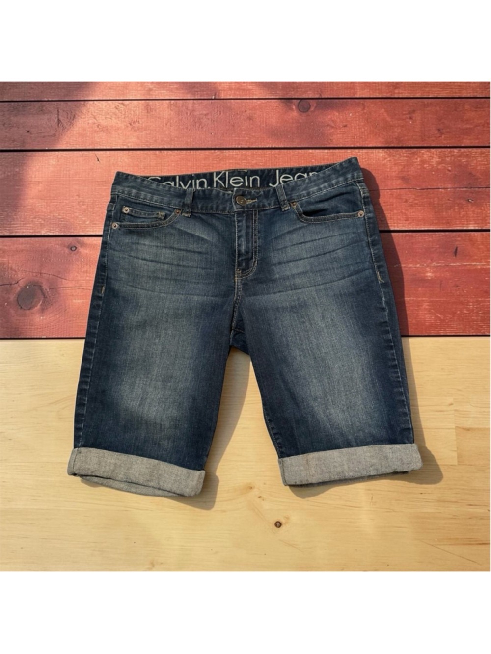 Calvin Klein Jeans Bermuda Shorts Womens 30” Sewn Cuffed Hem 10” Inseam